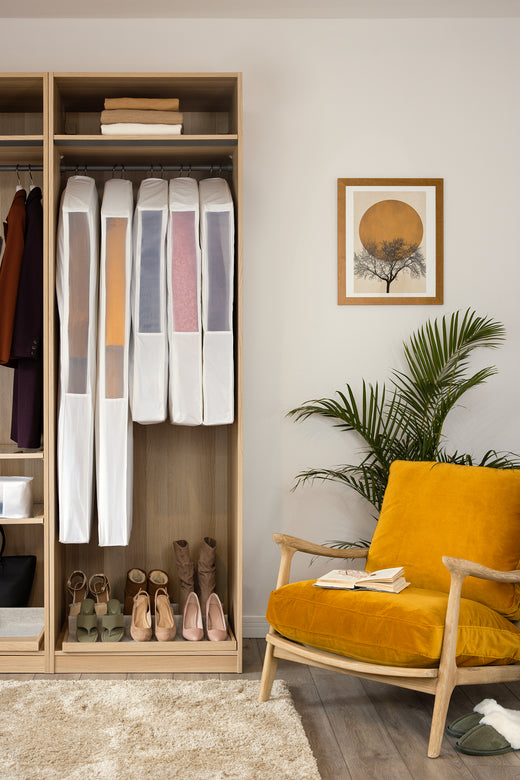 the hanging garment set which includes 2 long hanging bags and 3 short hanging bags