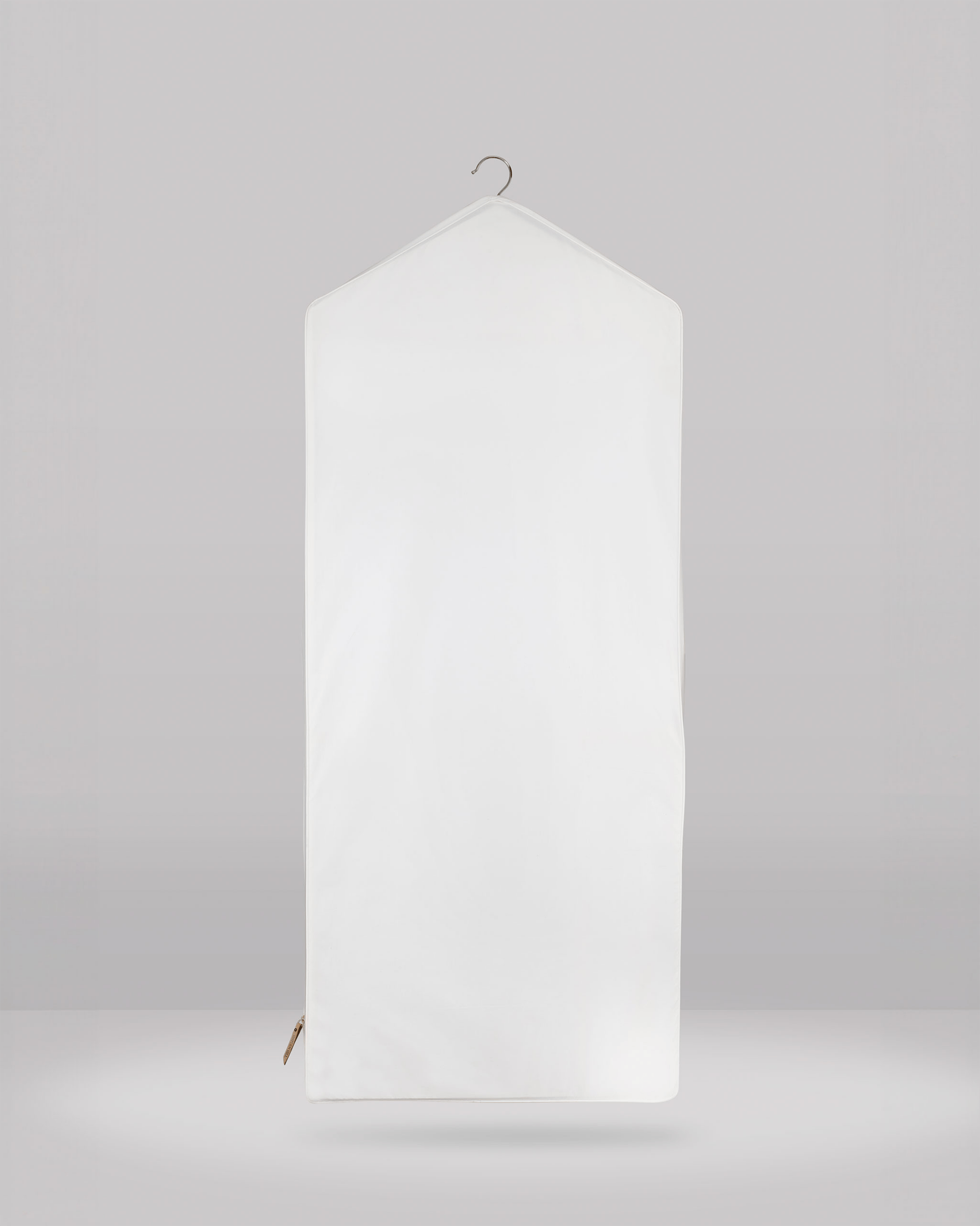 Long Organic Cotton Hanging Bag in White Long Organic Cotton Hanging Bag in White